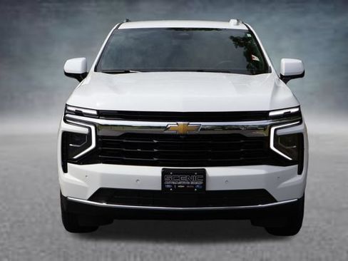 Used 2025 Chevrolet Tahoe LS AWD/4WD image 29