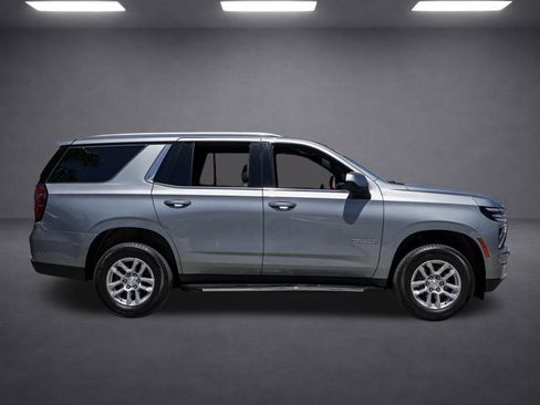 Used 2025 Chevrolet Tahoe LT AWD/4WD image 3