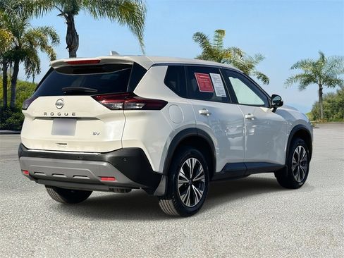 Certified 2023 Nissan Rogue SV image 4
