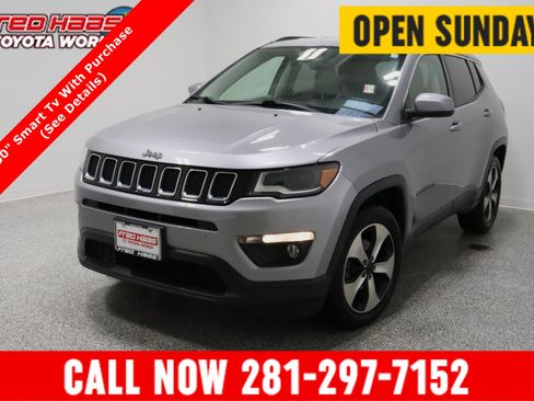 Used 2017 Jeep Compass Latitude w/ Popular Equipment Group image 1