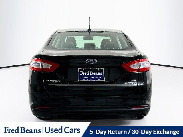 Used 2015 Ford Fusion SE w/ Equipment Group 502A FWD image 7