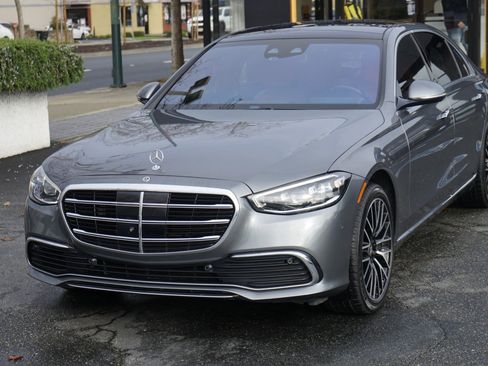 Used 2021 Mercedes-Benz S 580 4MATIC Sedan image 3