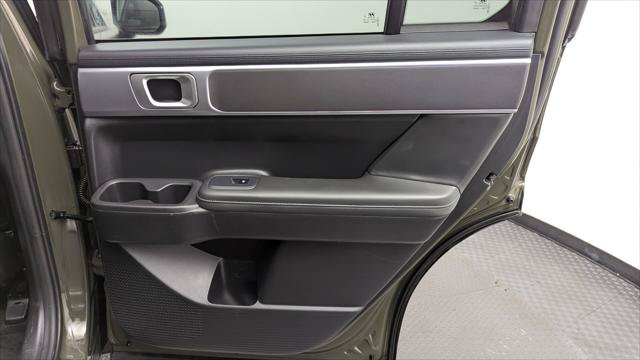 Used 2024 Hyundai Santa Fe SEL FWD image 19