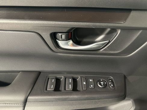 Used 2025 Honda CR-V EX image 17