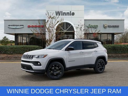 New 2026 Jeep Compass Latitude image 2