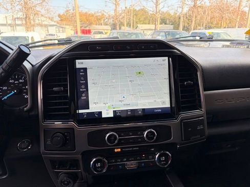 Used 2022 Ford F250 Platinum w/ Tremor Off-Road Package image 15