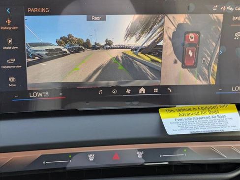 Used 2025 BMW X3 xDrive30i w/ Premium Package image 12