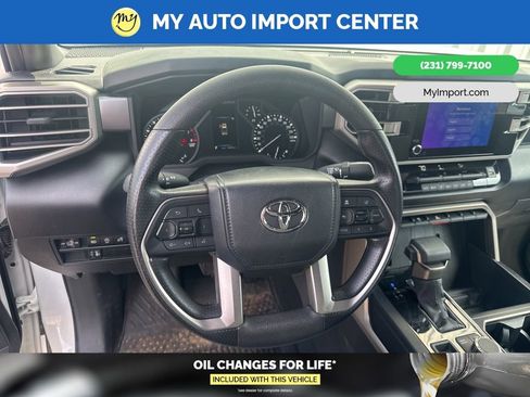 Used 2025 Toyota Tundra SR5 image 9
