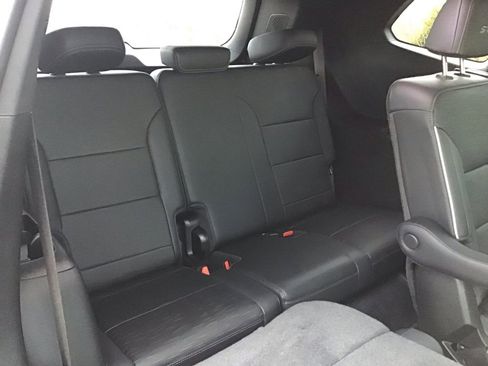 Used 2025 Buick Enclave Sport Touring image 16