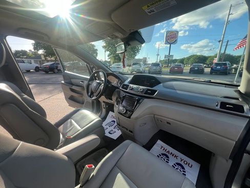 Used 2016 Honda Odyssey EX-L image 24