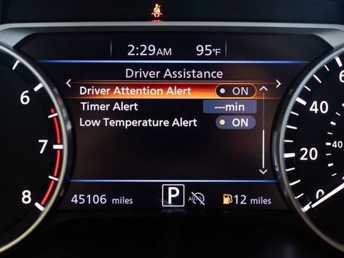 Used 2024 Nissan Sentra SV FWD image 19