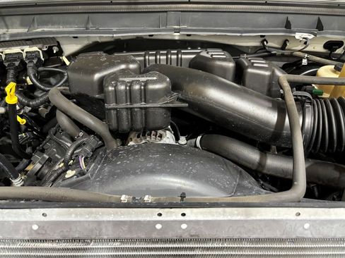 Used 2016 Ford F350 XL image 24