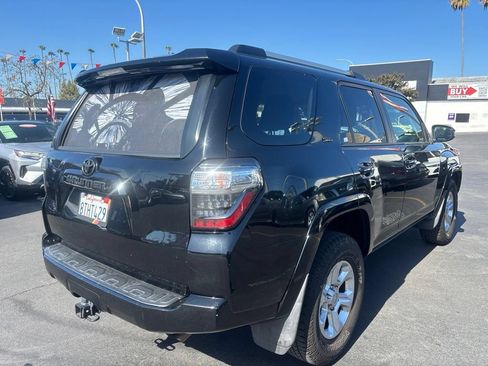Used 2019 Toyota 4Runner SR5 RWD image 4