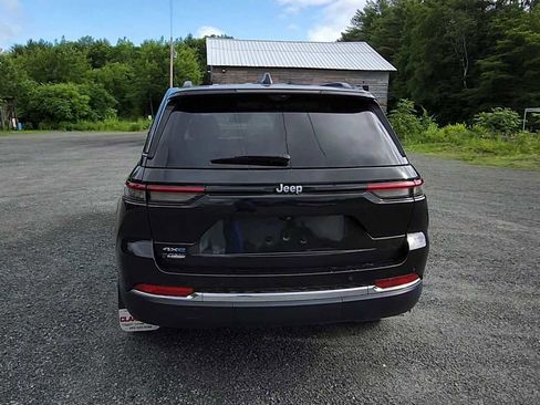 New 2024 Jeep Grand Cherokee Limited 4xe w/ Luxury Tech Group II image 7