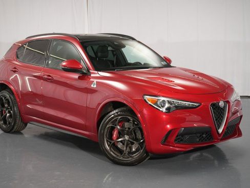 Used 2018 Alfa Romeo Stelvio Quadrifoglio w/ Driver Assist Dynamic Package image 14