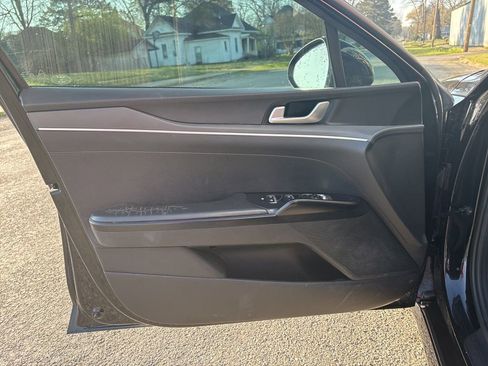 Used 2022 Kia K5 GT-Line image 10