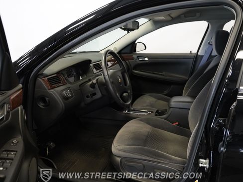 Used 2011 Chevrolet Impala LT image 3