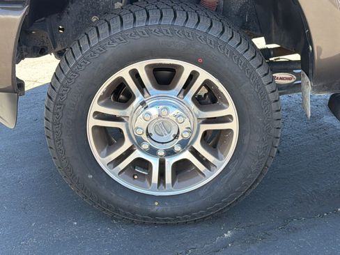 Used 2016 Ford F250 King Ranch w/ FX4 Off-Road Package AWD/4WD image 9