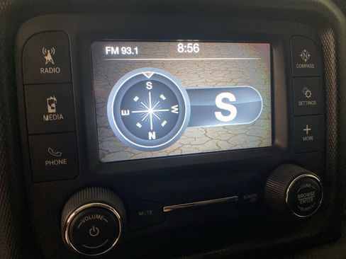 Used 2019 Jeep Wrangler Unlimited Sport S image 18