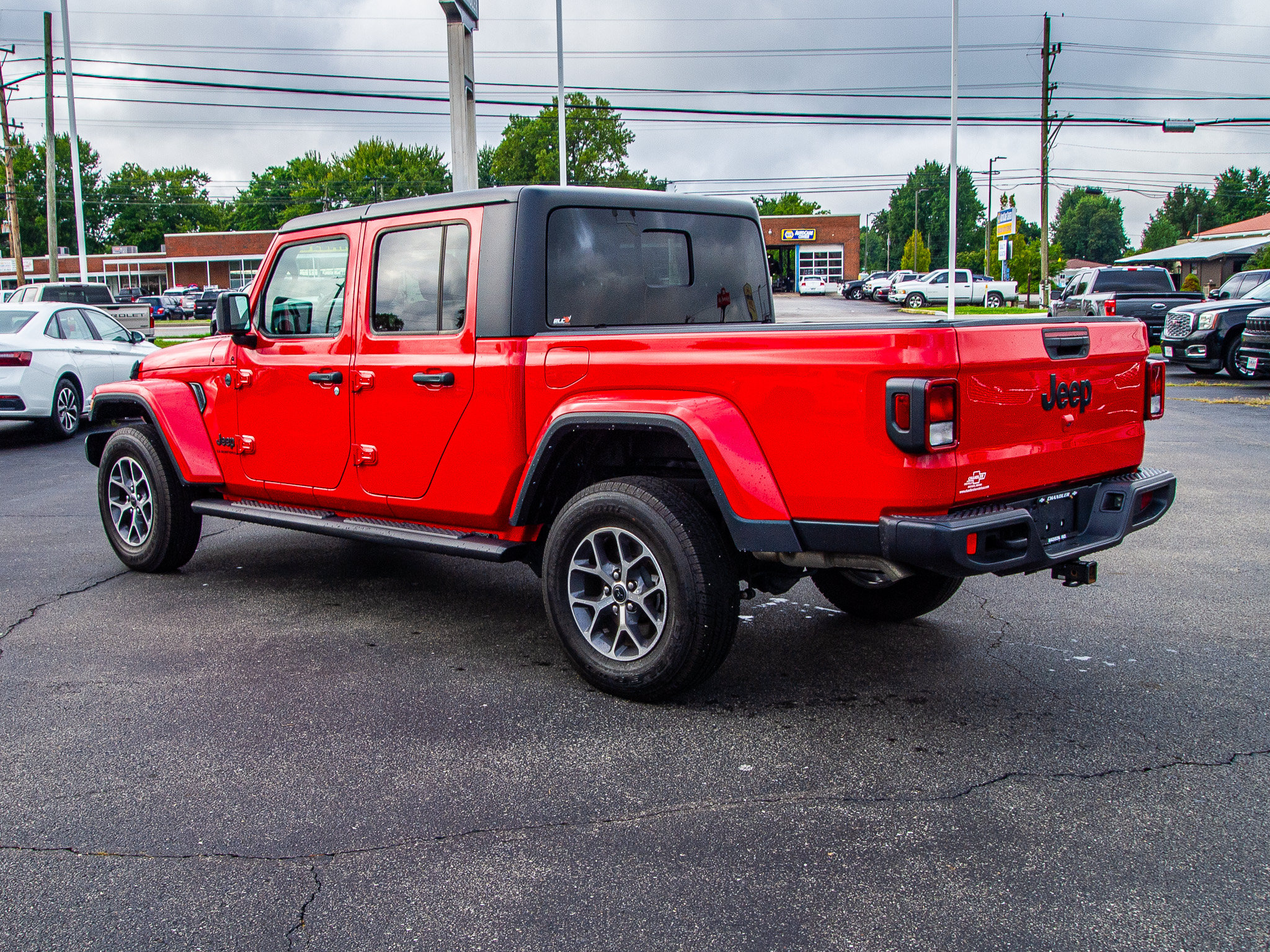 Used 2024 Jeep Gladiator Sport AWD/4WD image 5
