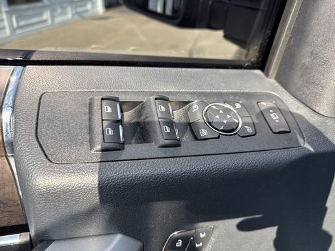 Used 2022 Ford F250 Lariat w/ Tremor Off-Road Package image 15