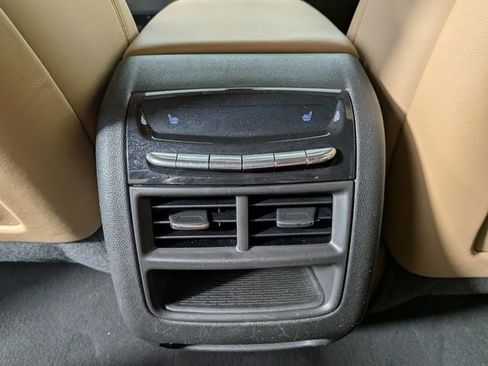 Certified 2024 Cadillac XT5 Sportv w/ Platinum Package image 27