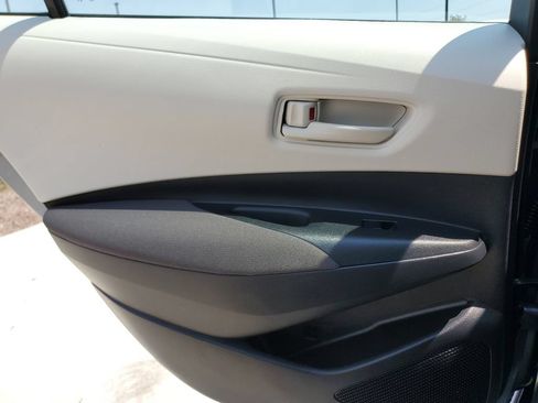 Used 2026 Toyota Corolla LE FWD image 28