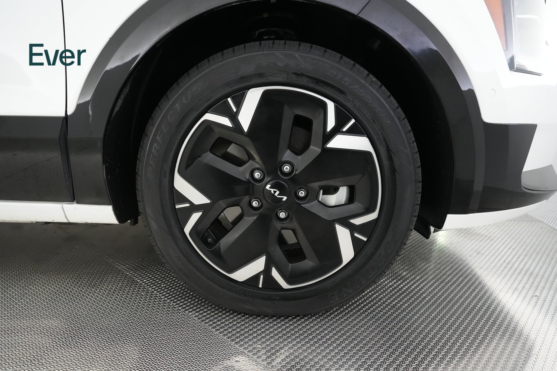 Used 2024 Kia Niro Wave FWD image 20