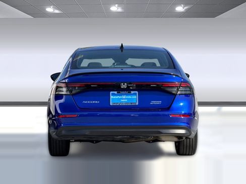 Used 2024 Honda Accord Sport image 9