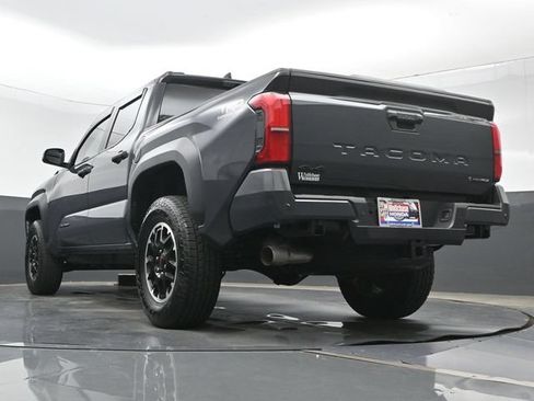Used 2025 Toyota Tacoma TRD Off-Road w/ TRD Off Road Upgrade Package AWD/4WD image 24