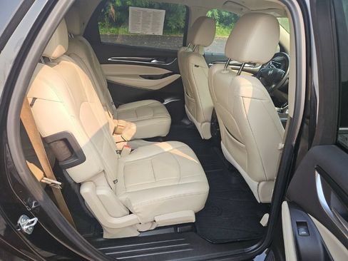 Used 2020 Buick Enclave Essence w/ LPO, Luxury Package AWD/4WD image 29