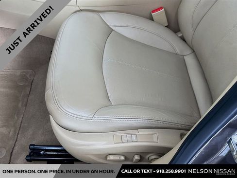 Used 2011 Buick LaCrosse CXL w/ Luxury Package AWD/4WD image 18