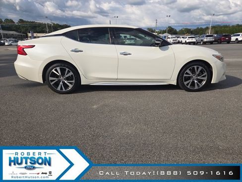 Used 2017 Nissan Maxima Platinum FWD image 5