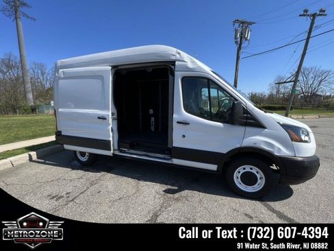 Used 2019 Ford Transit 250 148 High Roof RWD image 16