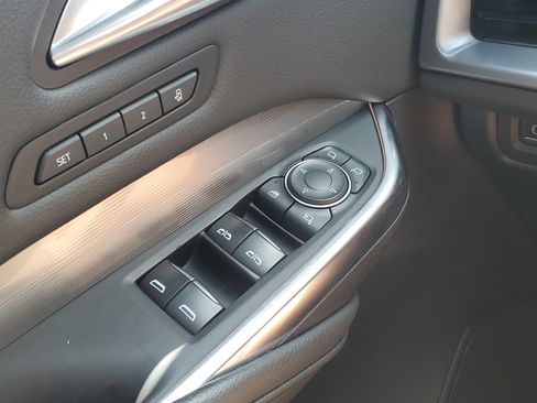 Certified 2024 Cadillac XT4 Premium Luxury AWD/4WD image 18
