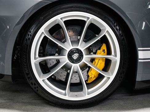 Used 2018 Porsche 911 GT3 RWD image 47