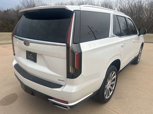 Used 2024 Cadillac Escalade Premium Luxury Platinum AWD/4WD image 5