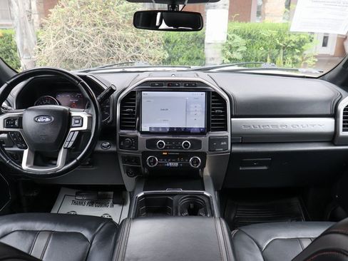 Used 2022 Ford F250 Platinum w/ FX4 Off-Road Package image 29