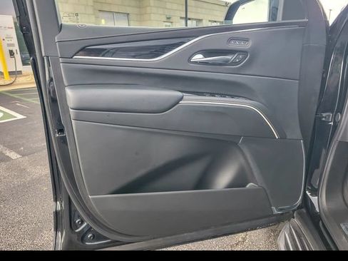 Used 2024 Cadillac Escalade Sport AWD/4WD image 26