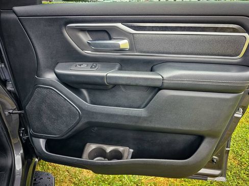 Used 2020 RAM 1500 Big Horn AWD/4WD image 40