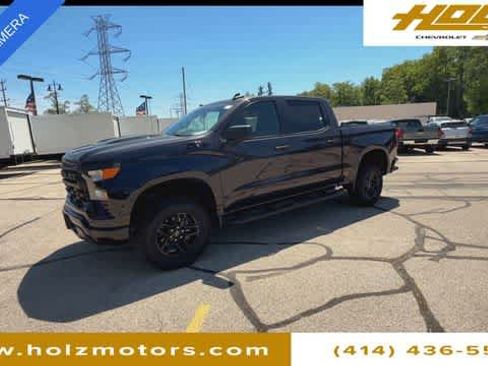 Certified 2024 Chevrolet Silverado 1500 Custom Trail Boss w/ Dark Appearance Package AWD/4WD image 4