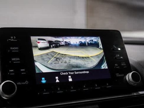 Used 2019 Honda Accord LX image 25