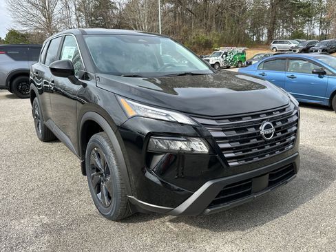 New 2026 Nissan Rogue SV image 3