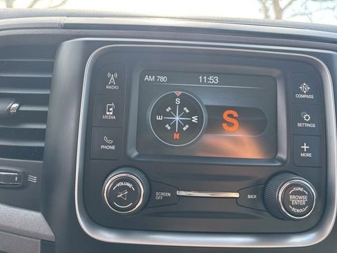 Used 2018 RAM 2500 Tradesman w/ Chrome Appearance Group image 23