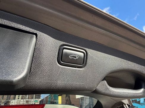 Used 2019 Kia Sorento EX w/ EX Touring Package FWD image 18