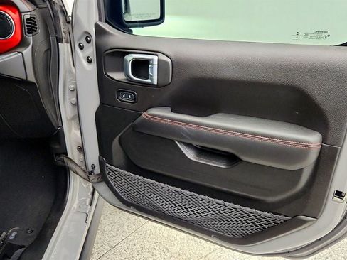 Used 2023 Jeep Wrangler Unlimited Rubicon AWD/4WD image 27