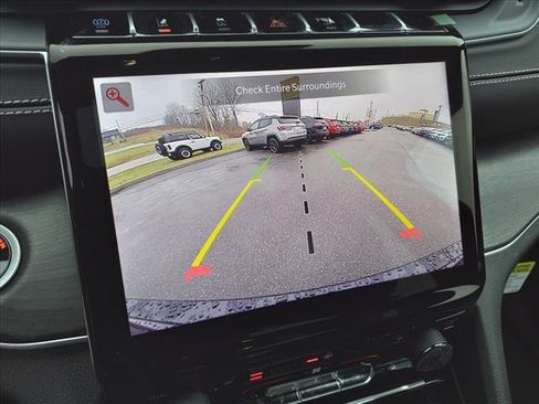 New 2024 Jeep Grand Cherokee Limited 4xe image 17