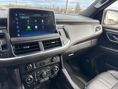 Used 2022 Chevrolet Suburban RST w/ Luxury Package image 22