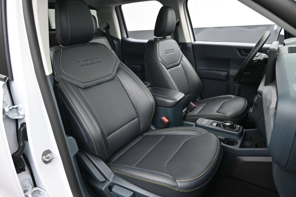 Certified 2025 Ford Maverick Lobo AWD/4WD image 28