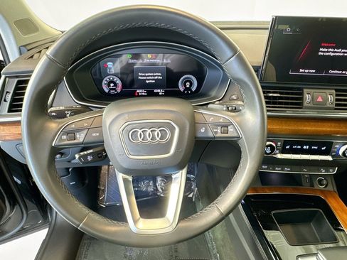 Used 2022 Audi Q5 2.0T Premium Plus w/ Premium Plus Package AWD/4WD image 11